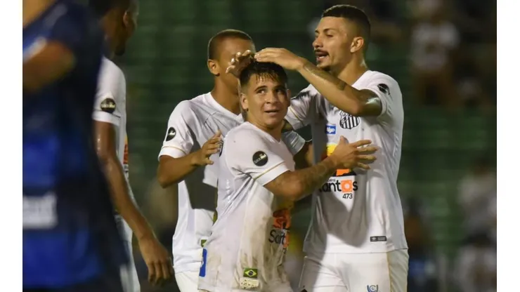 Técnico português terá que promover mudança na escalação