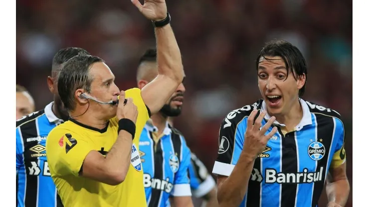Romildo Bolzan deve conversar em breve para encaminhar situação de Geromel e Cia no Grêmio