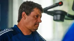 Adilson Batista não deixa barato e "banca" jogador