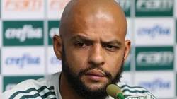 Felipe Melo manda "indireta" após receber cartão amarelo