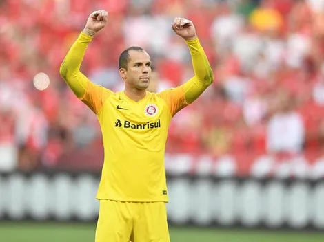 Lomba entra no top-3 de goleiros que mais defenderam o Inter em Libertadores