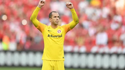 Lomba entra no top-3 de goleiros que mais defenderam o Inter em Libertadores