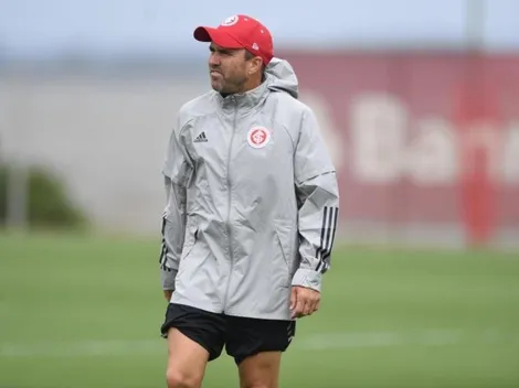 Coudet indica time para entrar em campo frente ao Tolima