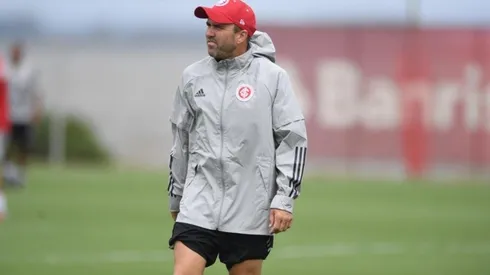 Coudet indica time para entrar em campo frente ao Tolima