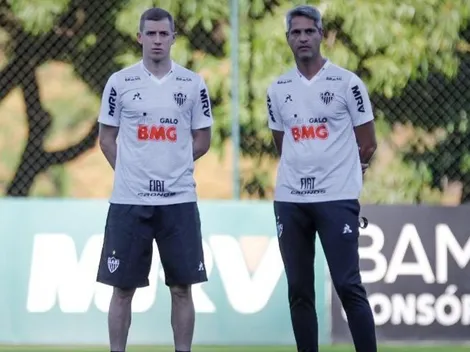 Adilson é demitido da função de auxiliar e diz estar "muito chateado" com a situação