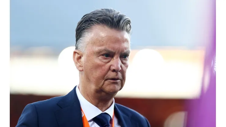 Foto: Dean Mouhtaropoulos/Getty Images | Van Gaal trabalhou com Ari em 2007 em um clube holandês
