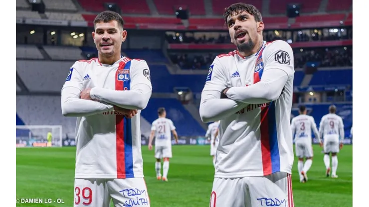 Foto: Divulgação/OL.fr - Bruno Guimarães e Lucas Paquetá foram os brasileiros contratados recentemente pelo Lyon