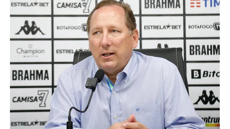 Foto: Vitor Silva/Botafogo/Divulgação - Textor: dirigente não quer correr o risco de perder o jogador