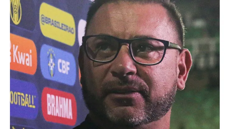 Comentarista não se intimida e manda recado para técnico sobre aproveitamento do Galo