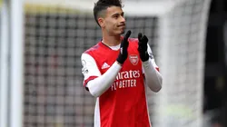 Gabriel Martinelli com a camisa do Arsenal (Foto: Julian Finney/Getty Images)