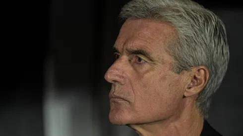 Foto: Thiago Ribeiro/AGIF - Botafogo quer contratar volante desejado por Luís Castro