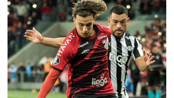 Foto: Robson Mafra/AGIF - Canobbio: dúvida no Athletico para encarar o Corinthians