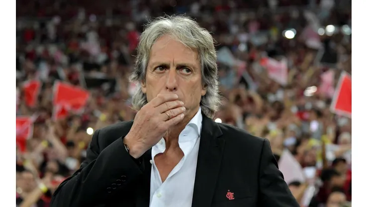 Foto: Thiago Ribeiro/AGIF - Jorge Jesus: ex-Flamengo, técnico português pediu a contratação de meia formado no Grêmio