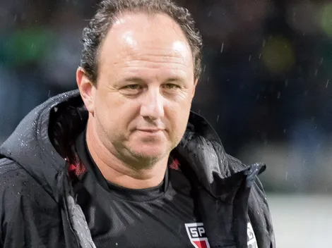 Ceni rebate pergunta em coletiva e se pronuncia sobre situação nos bastidores do SPFC