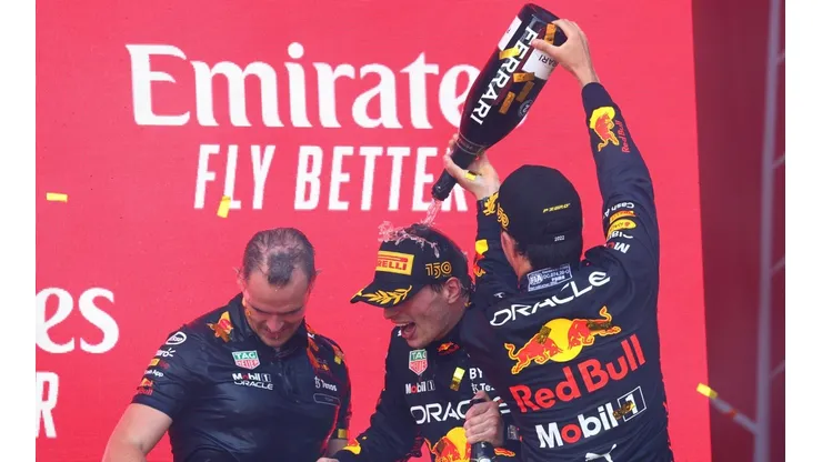 Mark Thompson/Getty Images - Pódio com a dobradinha da Red Bull