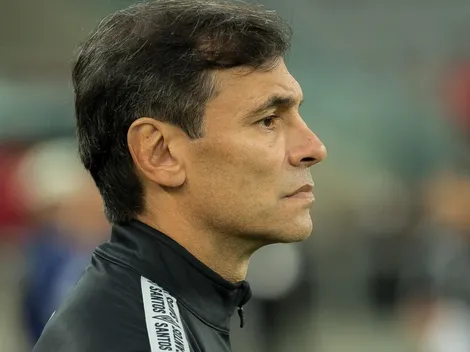 Mesmo após empate conquistado com intervenção do VAR, Bustos volta a criticar árbitro de vídeo