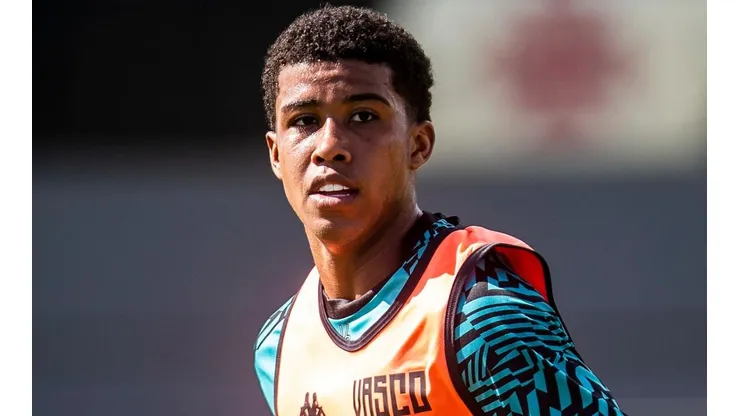 Foto: Daniel RAMALHO / CRVG - Andrey Santos tem apenas 18 anos e já está na mira do Barcelona