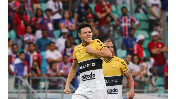 "A gente soube fazer isso"; Marquinhos Gabriel revela receita do Criciúma para vitória em cima da Chape na Arena Condá