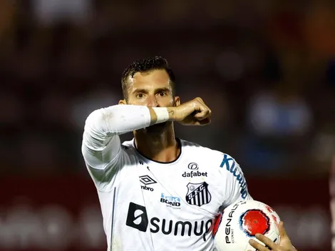 Santos 'sente falta' de Léo Baptistão e Fabián Bustos busca solução para equipe voltar a vencer