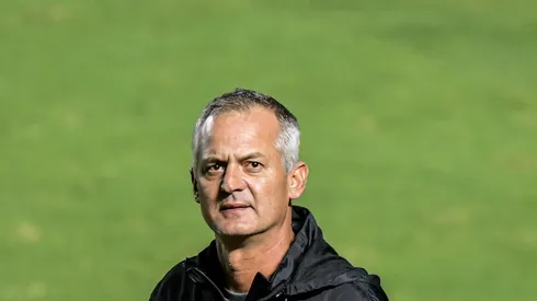 Thiago Ribeiro/AGIF. Lisca diz confiar no trabalho de Roger Machado rumo ao acesso à Série A