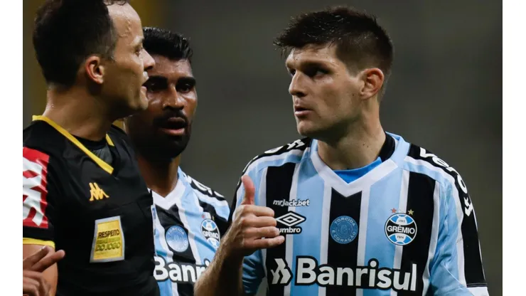 Foto: Maxi Franzoi/AGIF - Kannemann: contrato com o Grêmio está na reta final