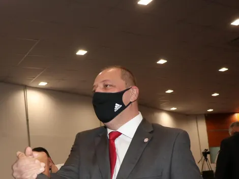 Barcellos mostra otimismo e Internacional faz proposta por atacante de R$ 70 MI