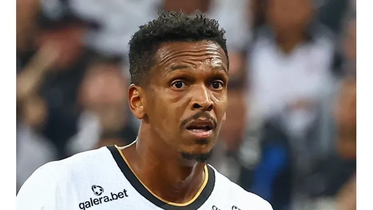 Após sair do Corinthians Jô expõe bastidores sobre futuro