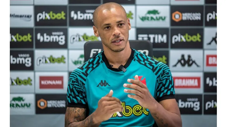 Foto: Daniel Ramalho/CRVG/Divulgação - Anderson Conceição: zagueiro se manifestou sobre a troca de técnico no Vasco
