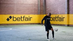 Foto: Cortesia Betfair - Rivaldo diz o que pensa Tite sobre titular absoluto do Palmeiras