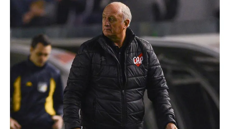 Foto: José Tramontin/athletico.com.br/Divulgação - Felipão: satisfeito com desempenho do Athletico no 2º tempo