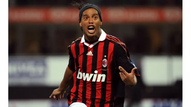 Getty Images/Valerio Pennicino - Companheiro de Ronaldinho no Milan assume vaga de técnico no Valência da Espanha