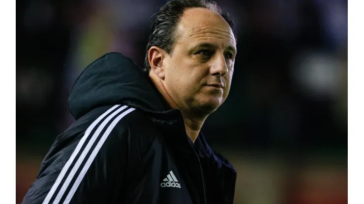 Luiz Erbes/AGIF/ Problema para Ceni! São Paulo liga sinal de alerta após sofrer mais gols no segundo tempo dos jogos no Brasileirão.