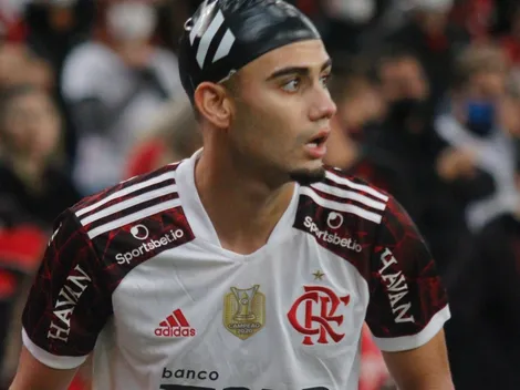 Flamengo deixa 'escapar' meia de R$ 390 mil e Nação pega no pé na web