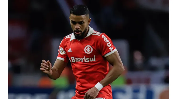 Foto: Maxi Franzoi/AGIF - Wanderson: atacante desfalca o Inter contra o Santos