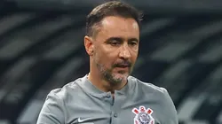 “Elefante branco”; Comentarista ‘crava’ queda no desempenho do Corinthians de Vítor Pereira
