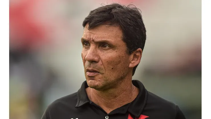 Diretoria do Vasco traça perfil e já tem data para anunciar substituto de Zé Ricardo