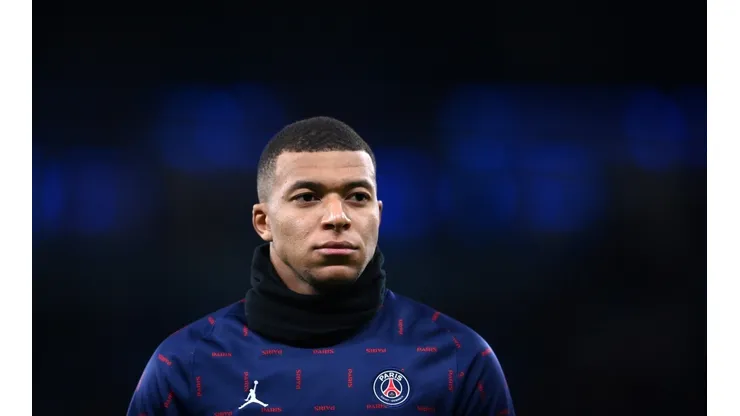 Mbappé renovou com o PSG até 2025