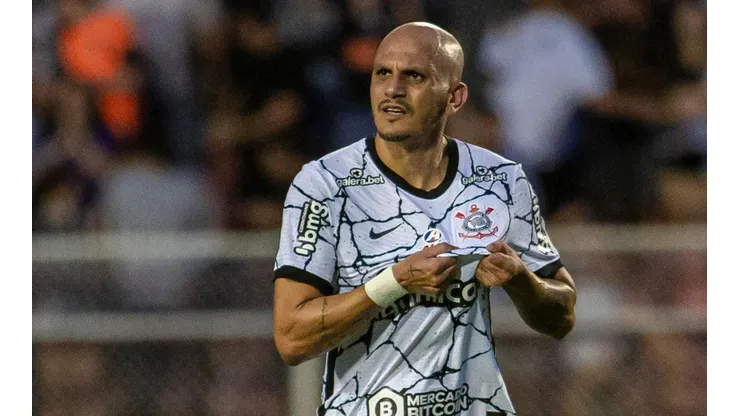Foto: Diogo Reis/AGIF | Fábio Santos destacou que desempenhou diversas funções durante a partida