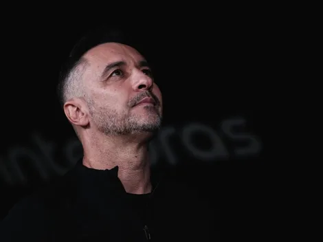 Mesmo com série de desfalques, meia do Corinthians fica fora da lista de relacionados de Vítor Pereira