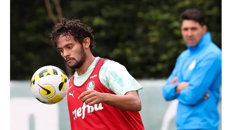 Gustavo Scarpa foi bem sincero ao falar de situação incômoda no trabalho com Abel Ferreira