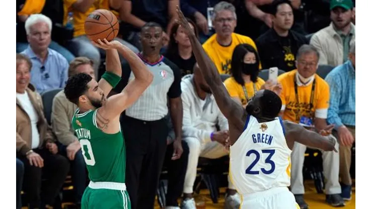 Tatum contra Green no jogo 1 da final da NBA