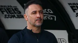 Atlético-GO x Corinthians: Vítor Pereira tem problemas para escalar o Corinthians (Foto: Marcelo Zambrana/AGIF)