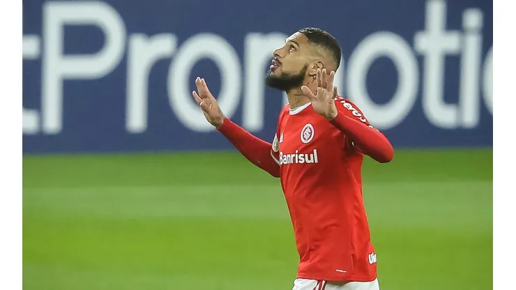 Pedro H. Tesch/AGIF - Guerrero pode reforçar rival do Inter na Série A