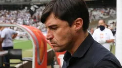 Foto: Fernando Moreno/AGIF - Cacique Medina: técnico criticou a direção do Internacional