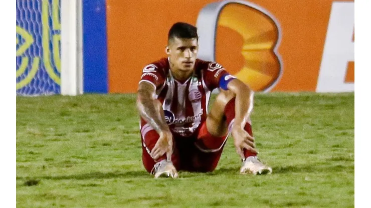 Foto: Rafael Vieira/AGIF | Camutanga atuou como titular em 11 das últimas 13 partidas disputadas pelo Timbu