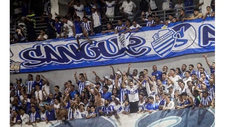 Morgana Oliveira/CSA. Torcida azulina teve dificuldade de acessar arquibancada visitante durante o clássico contra o CRB