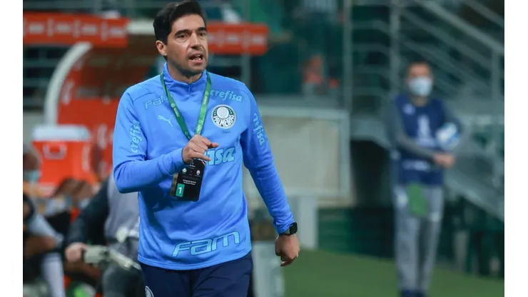 Marcello Zambrana/AGIF - Abel recusa proposta milionária para seguir no Palmeiras