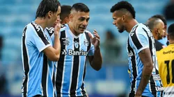 Pedro H. Tesch/AGIF - Elenco do Grêmio discute sucessor de Roger