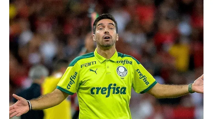 “Ele quer sim”; jornalista manda a real e crava futuro de Abel longe do Palmeiras