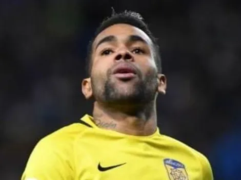 Jornalista expõe posicionamento do Palmeiras sobre possível negociação com Alex Teixeira